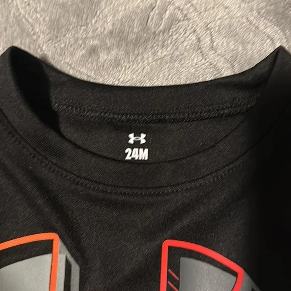Boys Under Armour Matching Short Set Size 24m NWT - Picture 2 of 3
